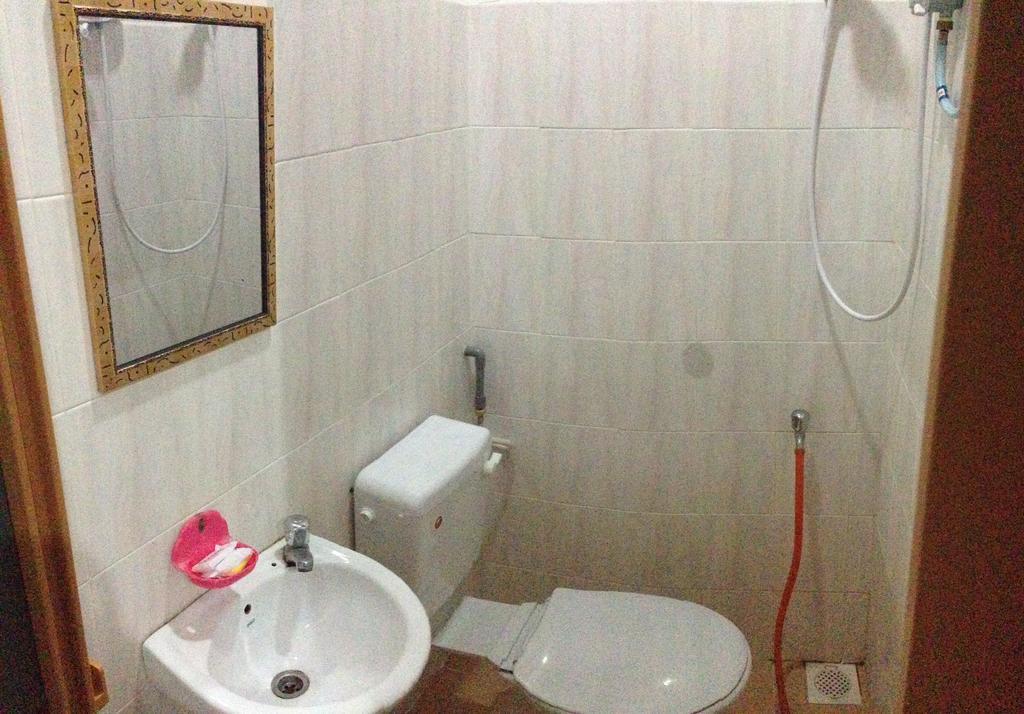 Anggun Beach Guest House Paka Номер фото