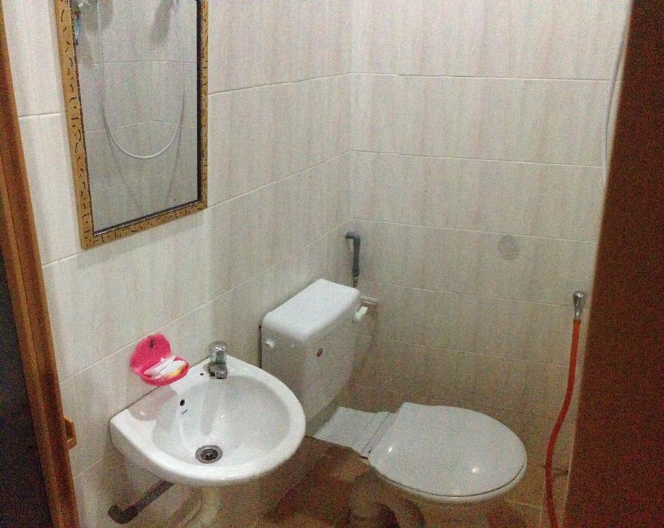 Anggun Beach Guest House Paka Номер фото