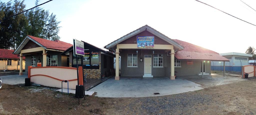 Anggun Beach Guest House Paka Екстер'єр фото